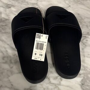 Adidas Adilette Comfort Slides in Black